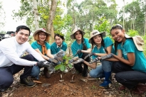 'Miss Earth 2022' Mina Sue Choi chung tay trồng những cánh rừng tại Việt Nam