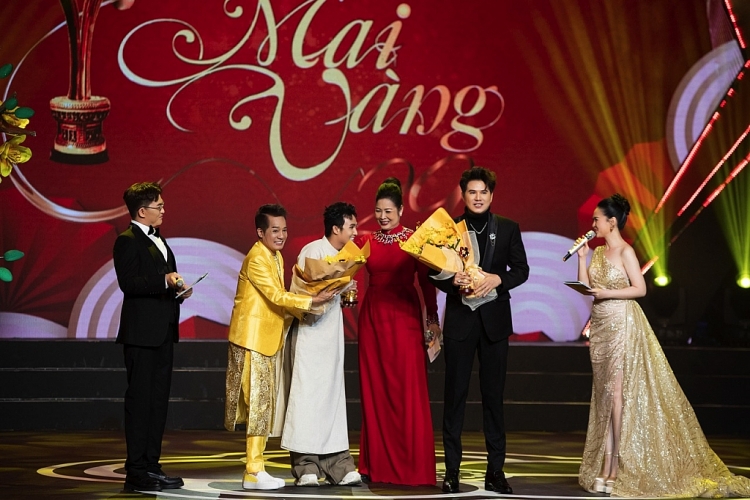Huỳnh Lập nhận cúp Mai vàng thứ 3 với chiến thắng hạng mục 'Diễn viên hài'