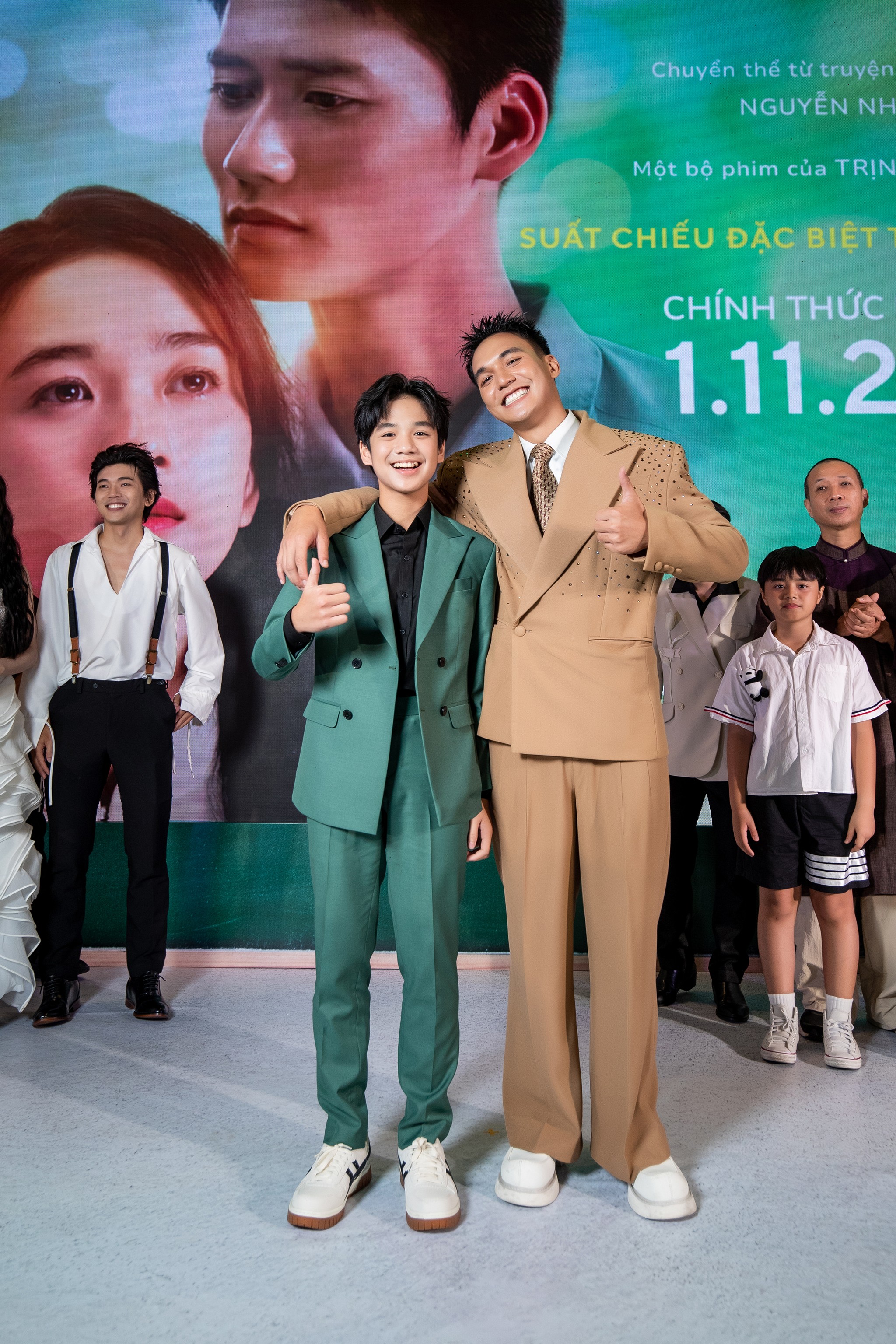 Nữ chính 'Ngày xưa có một chuyện tình' rơi nước mắt kể lại lần đầu trải nghiệm làm mẹ, sinh con khi đóng phim