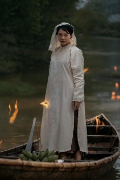 Nữ pháp sư trừ tà gây sốt trong 'Đèn âm hồn' là ai?