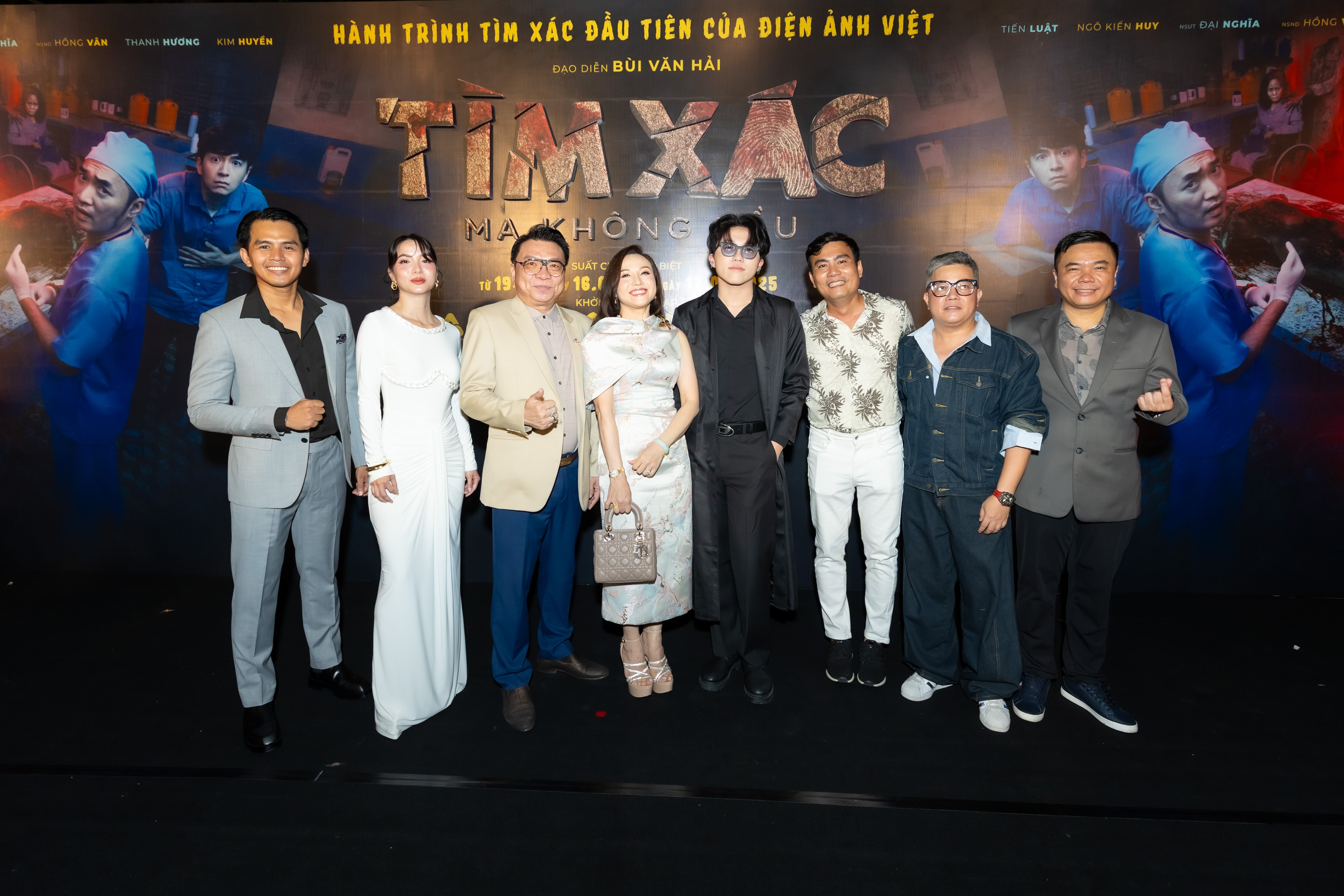 'Tìm xác: Ma không đầu': Hành trình cảm xúc day dứt về 'chữ thương'