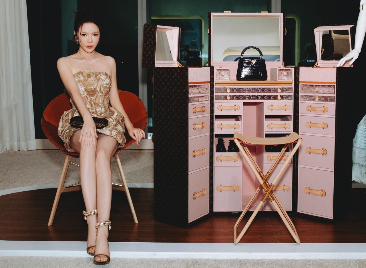 Phong thái quý phái của Lý Nhã Kỳ hòa quyện cùng 'Kiến tạo giấc mơ' của Louis Vuitton