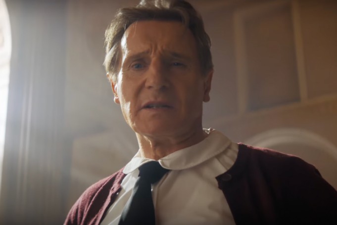 'Họng súng vô hình': 'Già gân' Liam Neeson 'quậy banh' mọi khuôn mẫu phim hình sự