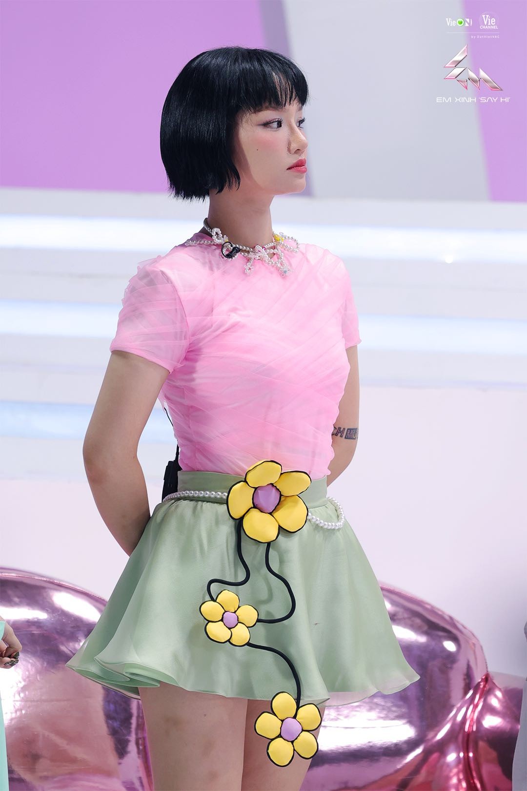 'Em xinh 'Say Hi' tập 6: Em xinh Liu Grace 'đối chất' Em xinh Miu Lê, tiết lộ khóc suốt 2 tuần vì bị 'đá' khỏi đội