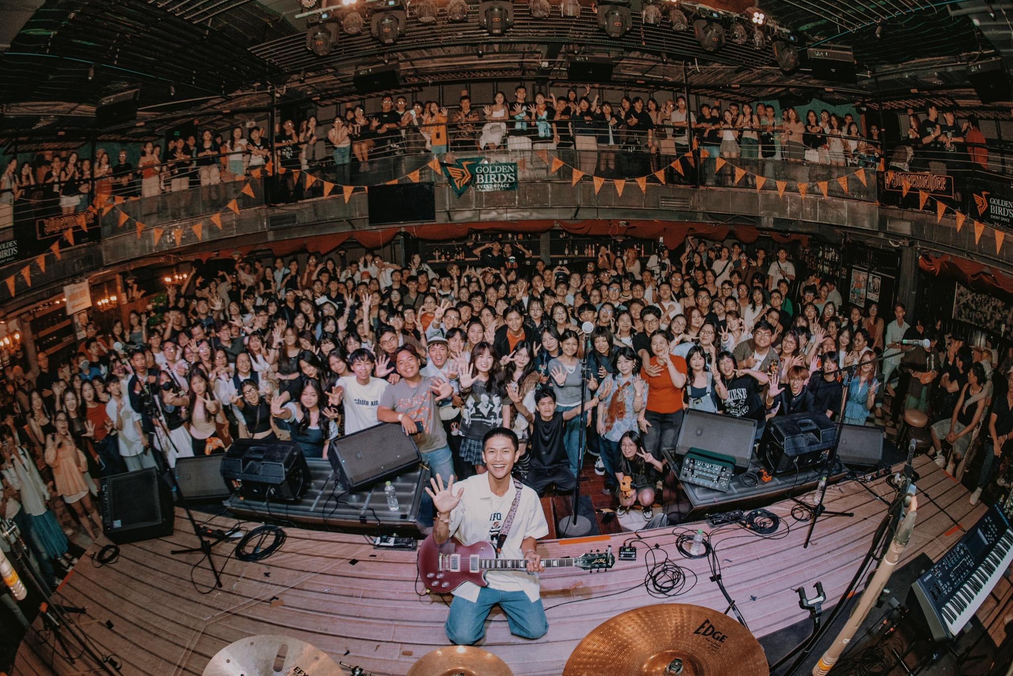 Nguyễn Hùng: Từ ca sĩ triệu view đến người lính kiên cường của 'Mưa đỏ'