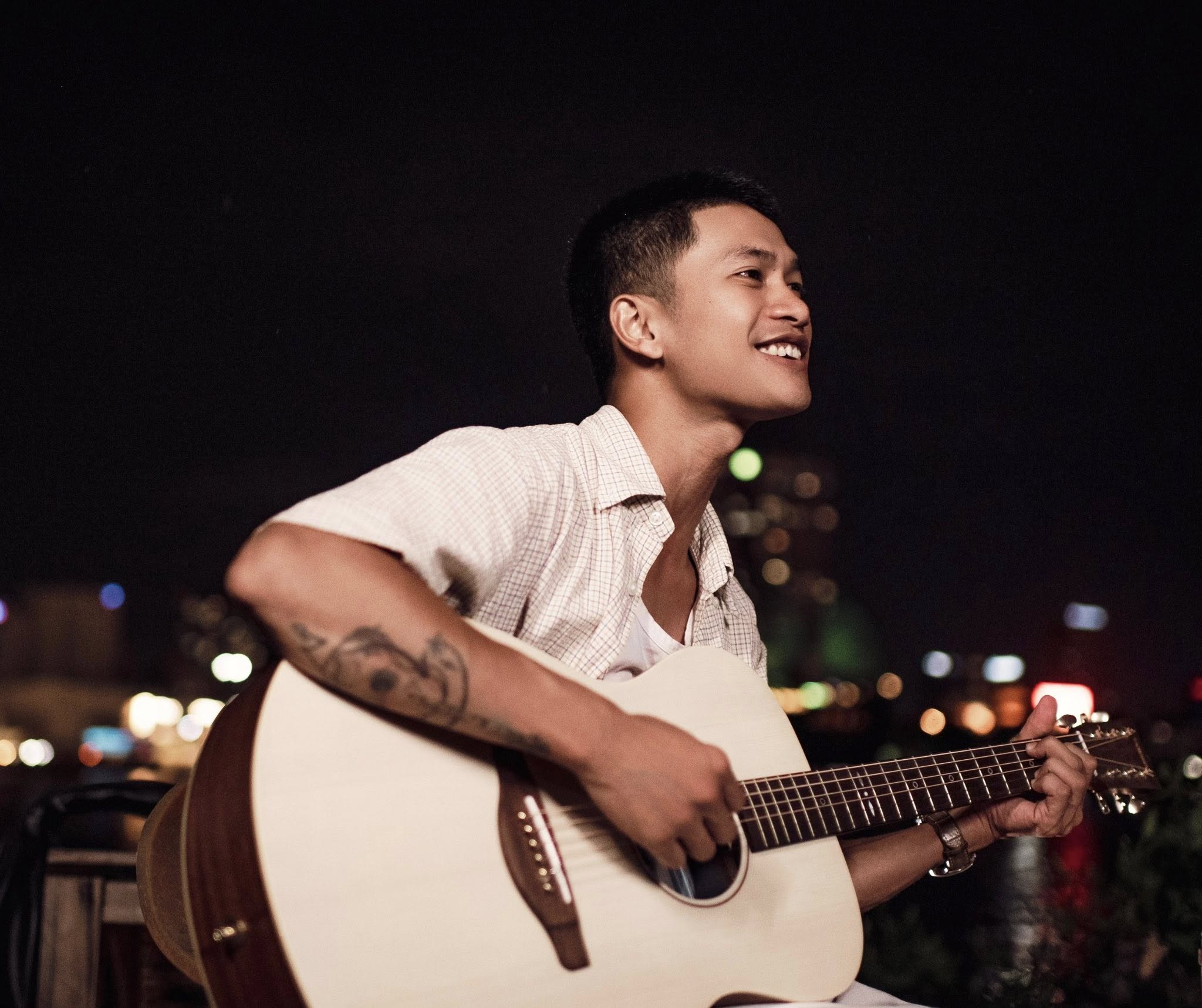 Nguyễn Hùng: Từ ca sĩ triệu view đến người lính kiên cường của 'Mưa đỏ'