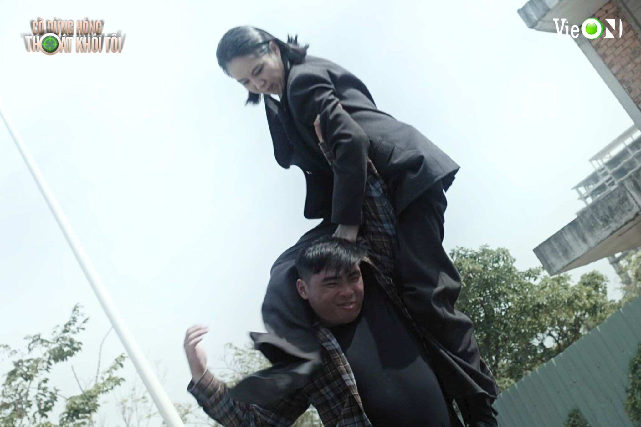 Khán giả bấn loạn với chuyện tình đam mỹ ngược tâm trong 'Cô đừng hòng thoát khỏi tôi'