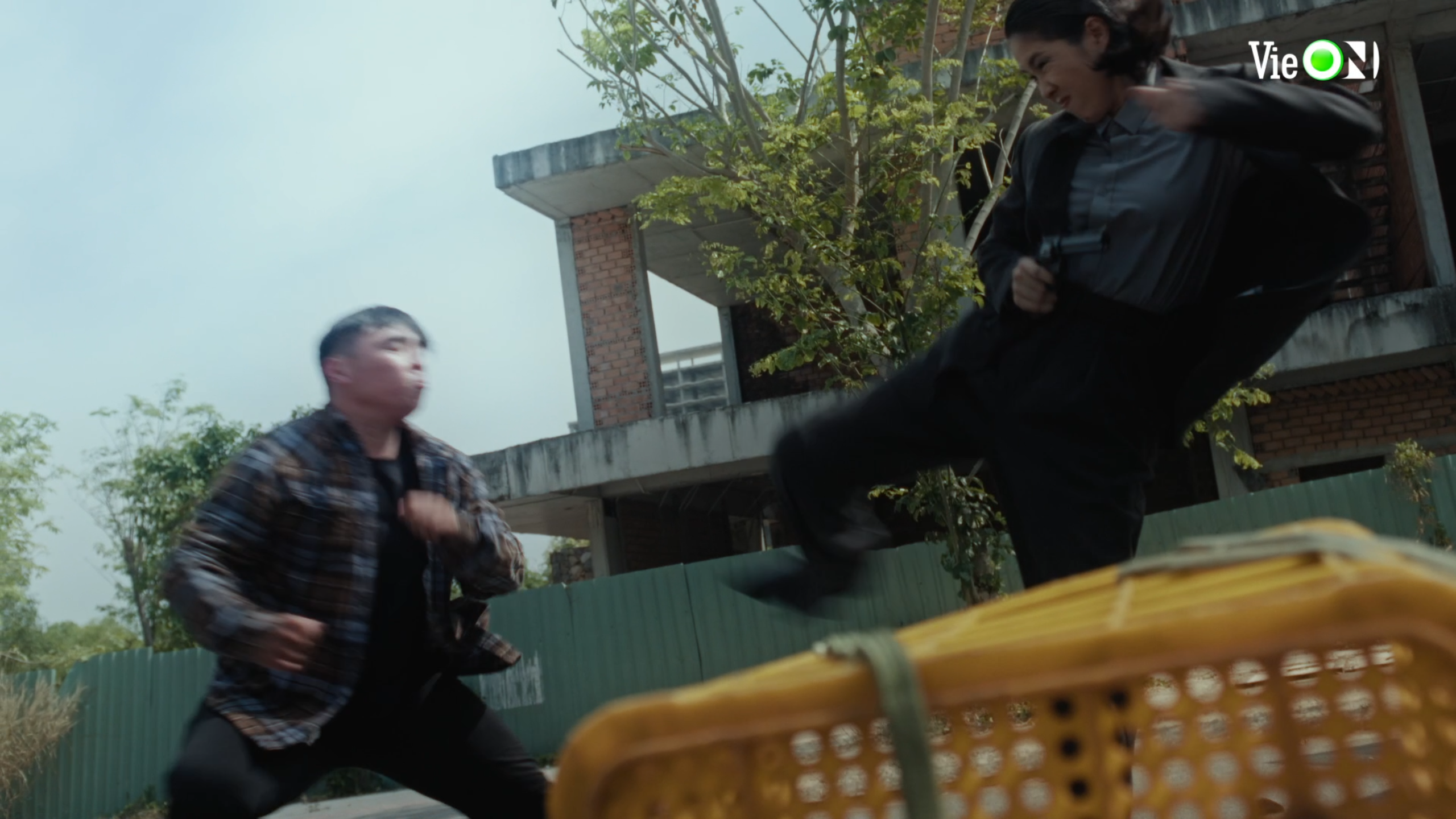 Khán giả bấn loạn với chuyện tình đam mỹ ngược tâm trong 'Cô đừng hòng thoát khỏi tôi'