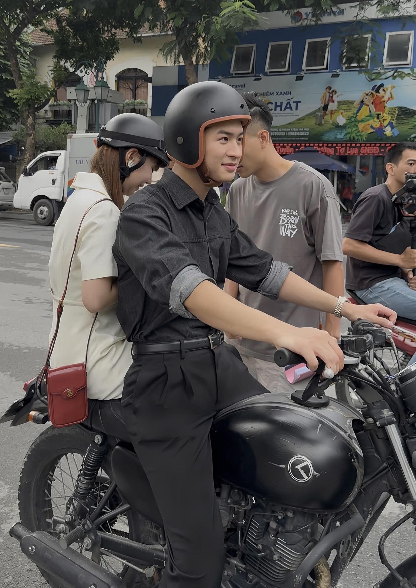 Sự quan tâm tận tâm của 'Nam thần' với Lam trong 'Gió ngang khoảng trời xanh' gây sốt