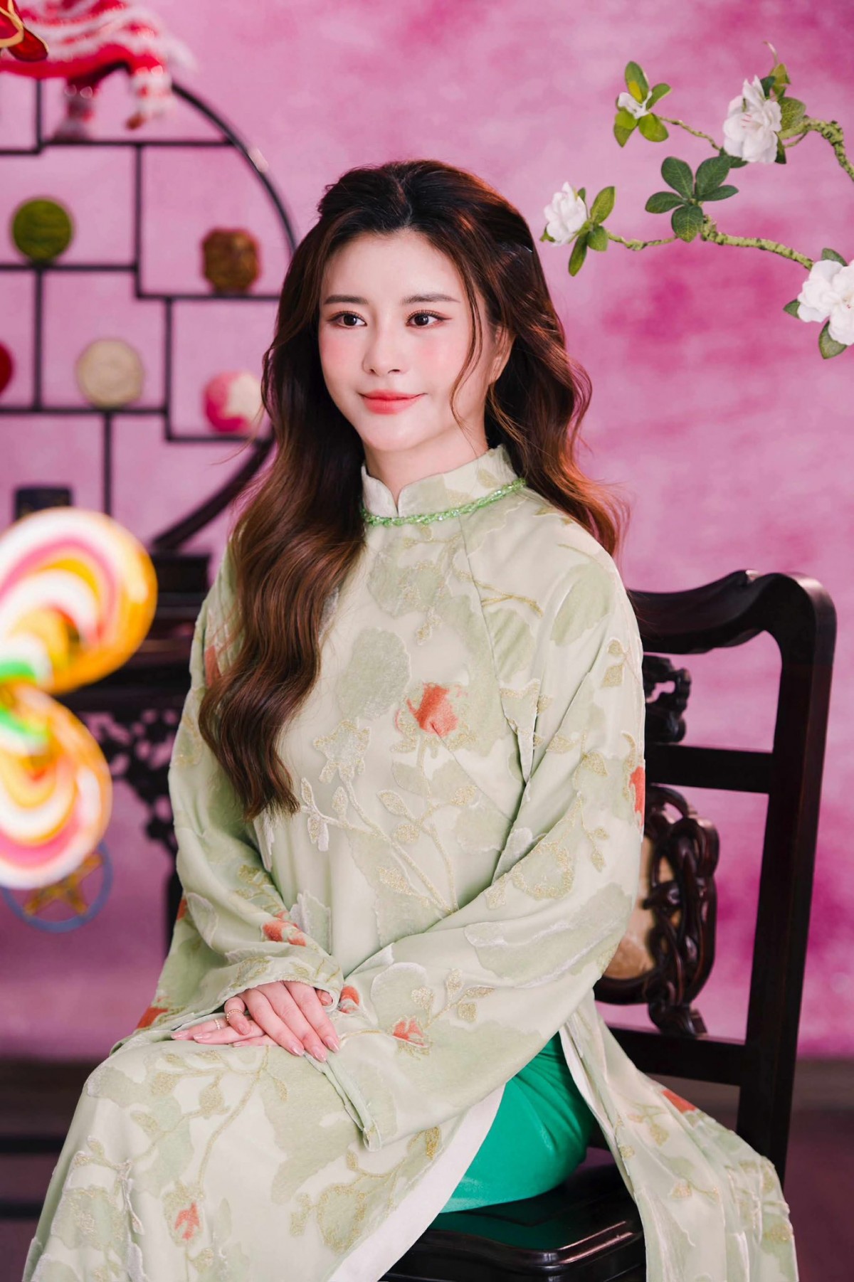 NSƯT Kim Oanh gây thương nhớ trong bộ ảnh mới