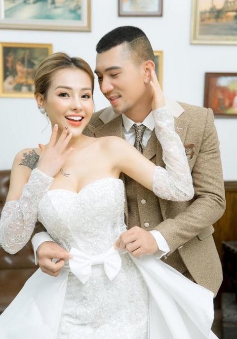 Ngân 98 đã ly hôn với Lương Bằng Quang trước khi bị bắt?