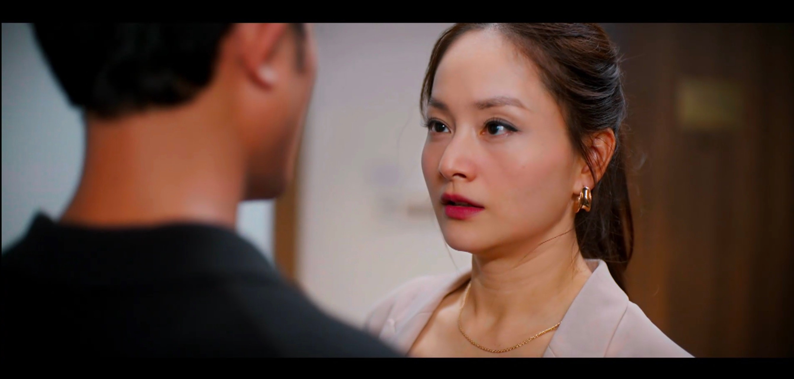 Sự thật 'đêm định mệnh' của Doãn Quốc Đam và Lan Phương trong 'Gió ngang khoảng trời xanh'