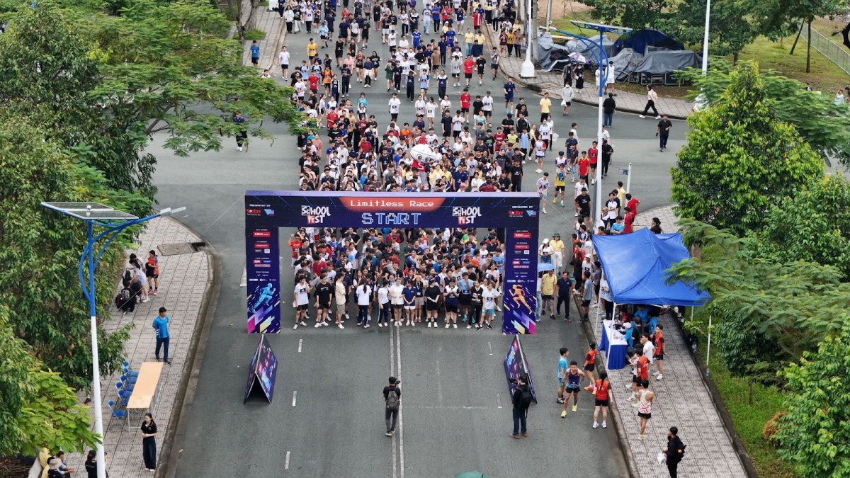 Hơn cả một lễ hội, School Fest 7 mở chiều không gian mới đưa sinh viên bứt phá ra khỏi giới hạn bản thân Hơn cả một lễ hội, School Fest 7 mở chiều không gian mới đưa sinh viên bứt phá ra khỏi giới hạn bản thân