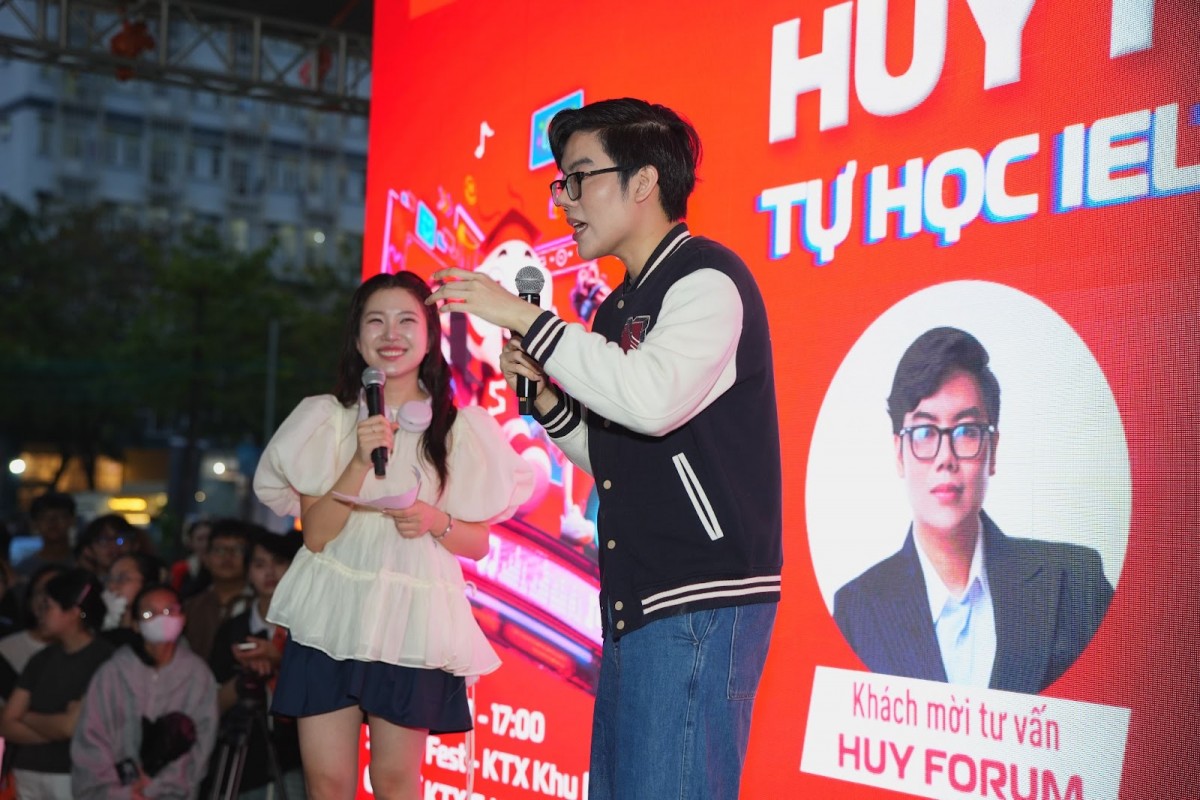 Hơn cả một lễ hội, School Fest 7 mở chiều không gian mới đưa sinh viên bứt phá ra khỏi giới hạn bản thân Hơn cả một lễ hội, School Fest 7 mở chiều không gian mới đưa sinh viên bứt phá ra khỏi giới hạn bản thân