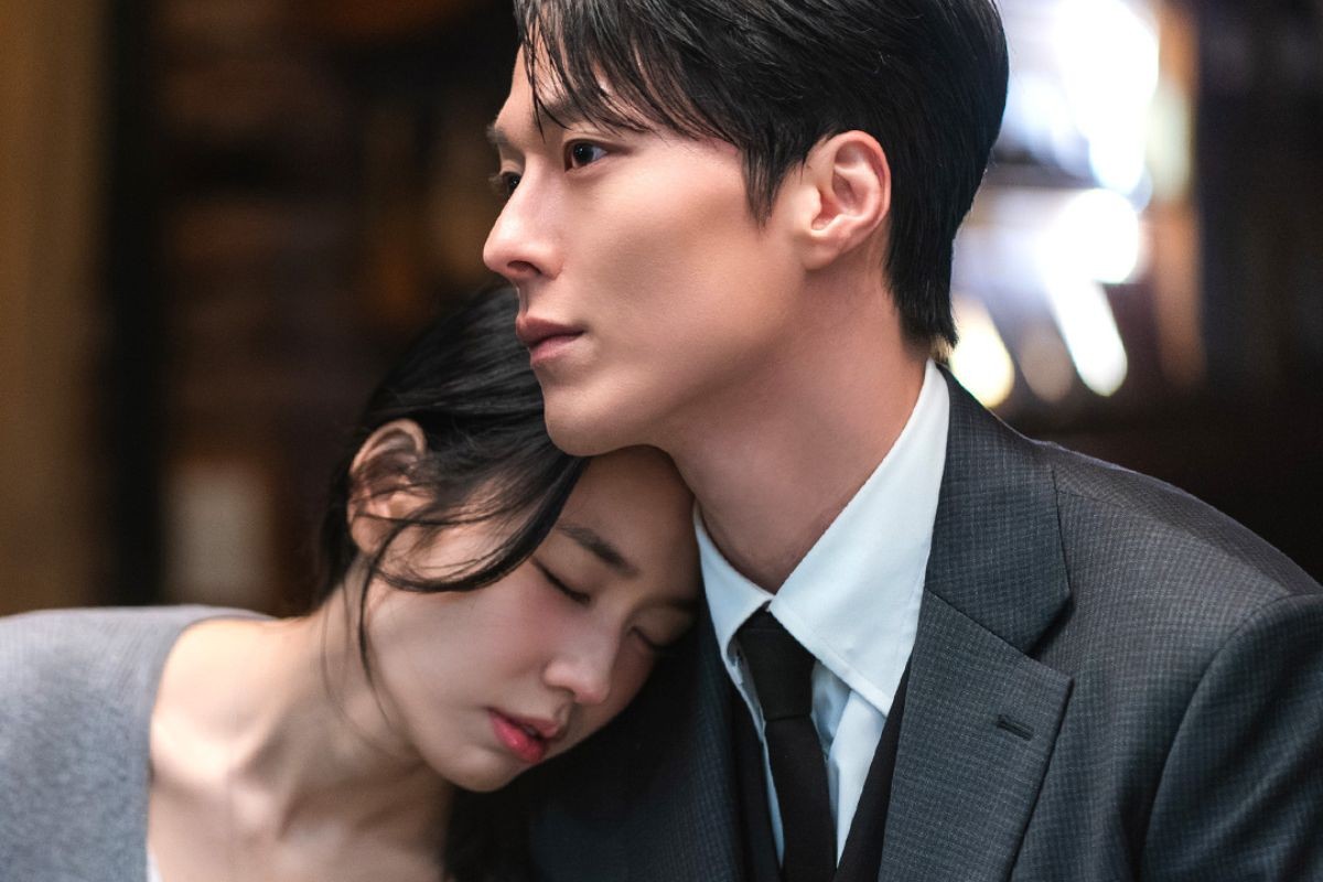 'Dynamite Kiss' của Jang Ki Yong gây chấn động với cảnh tình tứ 'đẹp mê hồn'