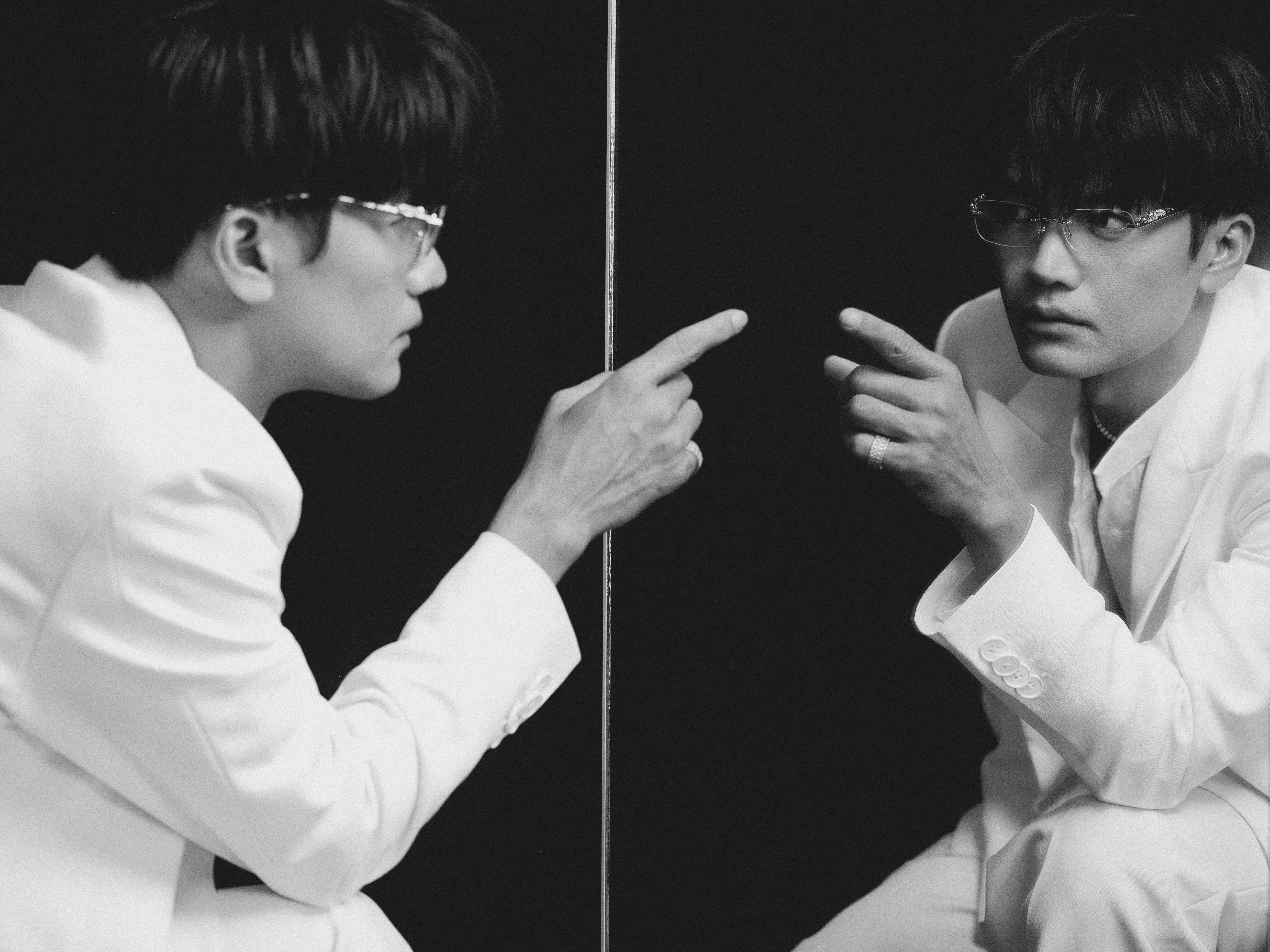 Quang Tuấn và một năm rực rỡ: 'Bỏ túi' 3 phim điện ảnh trăm tỷ, biến hóa đa thể loại