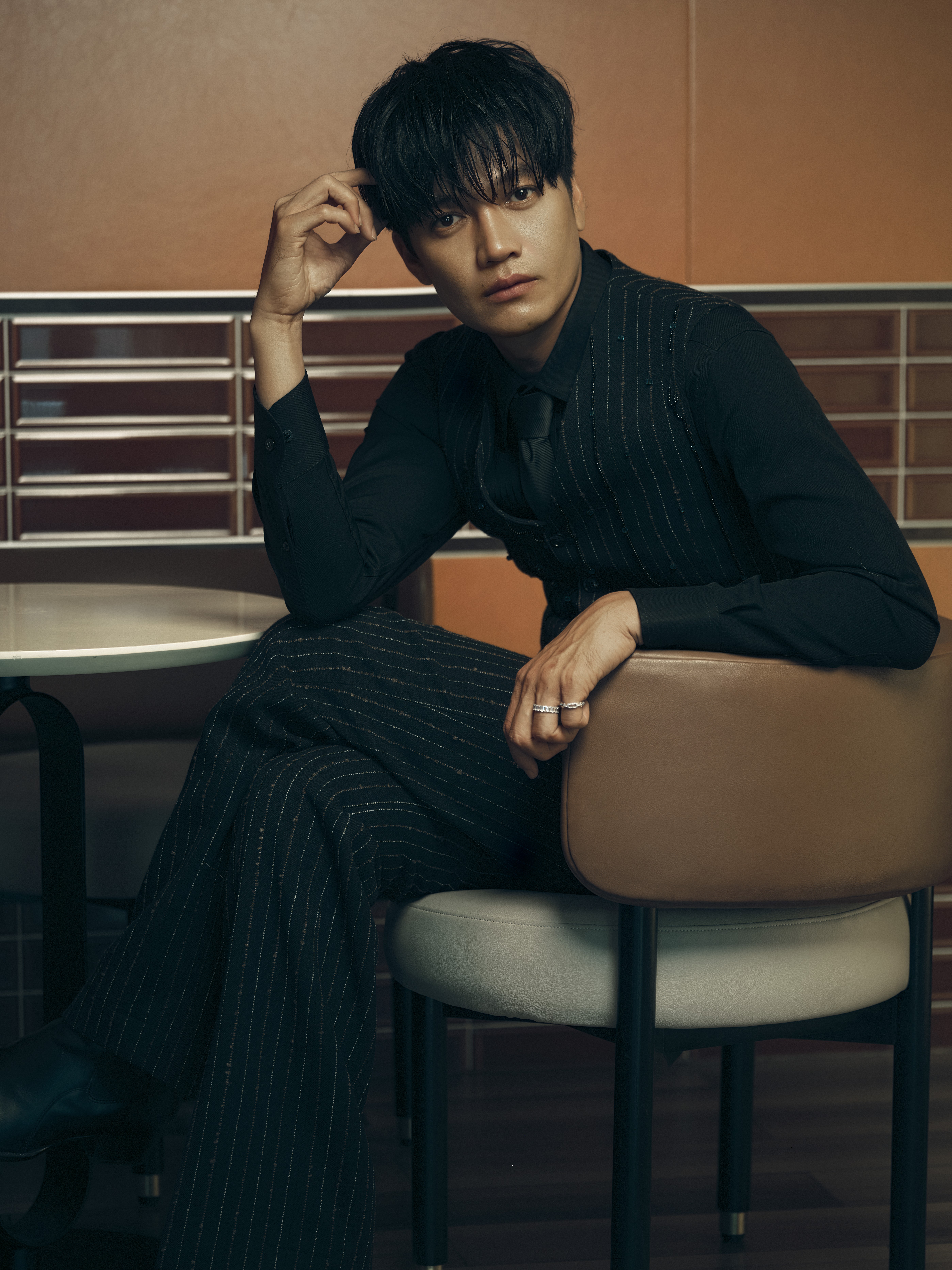 Quang Tuấn và một năm rực rỡ: 'Bỏ túi' 3 phim điện ảnh trăm tỷ, biến hóa đa thể loại