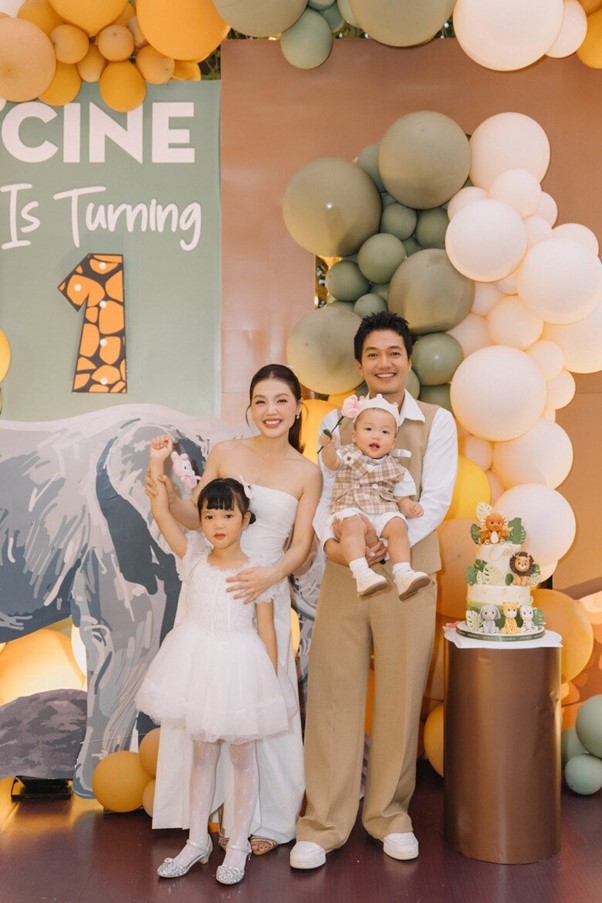 Một năm rực rỡ của 'ông vua phòng vé thế hệ mới' Quang Tuấn