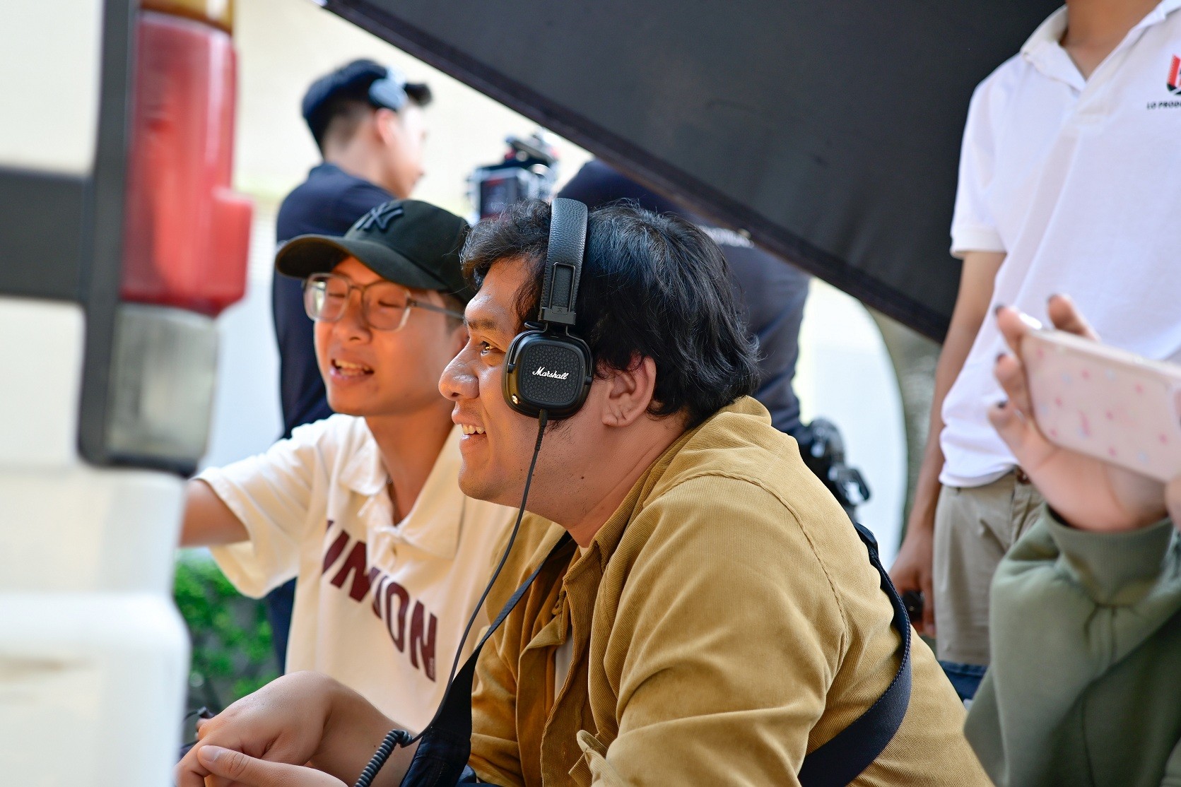 Đạo diễn Đỗ Hoàng 'tái xuất' với 4 đề cử Ngôi Sao Xanh 2025 cho phim 'Mùa hạ năm ấy, mặt trời ngủ say'