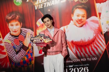 Anh Tú Atus rực rỡ đủ các lĩnh vực trong năm 2025, mở màn 2026 với phim Tết 'Nhà ba tôi một phòng'