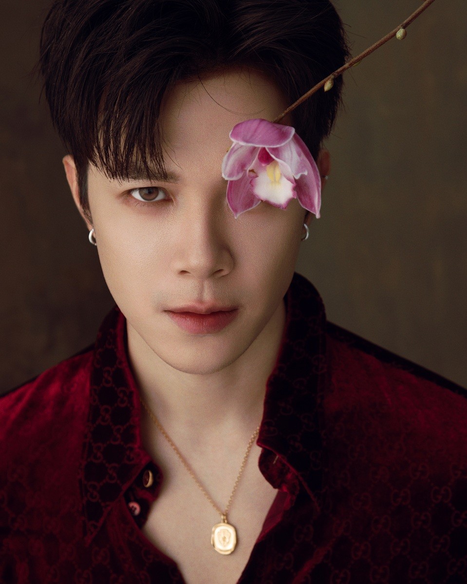 Anh Tú Atus mở màn năm Bính Ngọ với 3 ca khúc OST trong 'Nhà ba tôi một phòng'