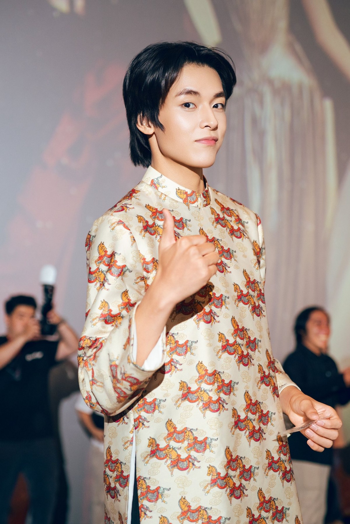 Dàn nam thần màn ảnh Việt lan tỏa thông điệp yêu thương ngày 8/3