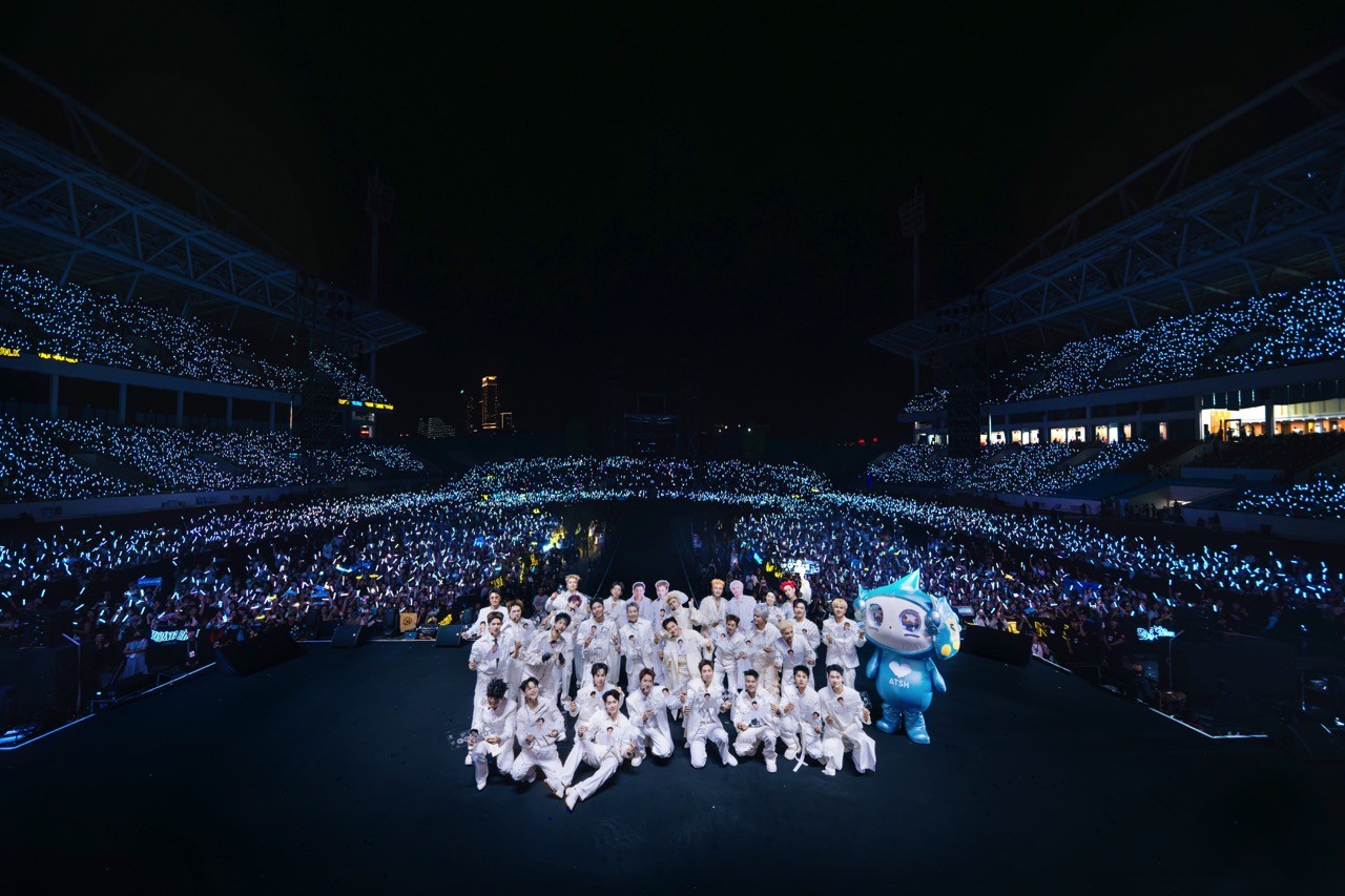 'Anh trai 'Say Hi' 2025 - A White Valentine Concert' lần đầu tạo nên 'biển trắng' Valentine quy mô lớn tại Thủ đô Hà Nội