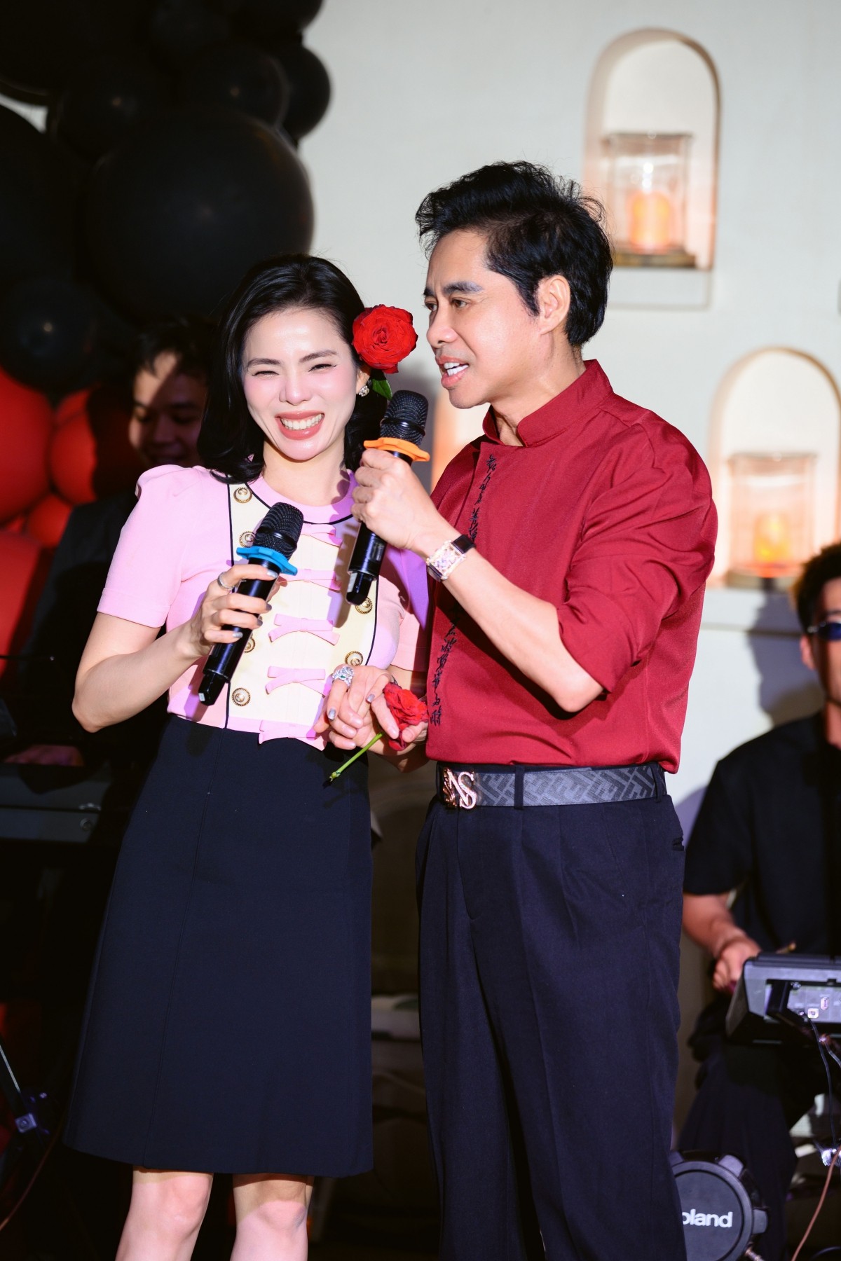 Ca sĩ Thanh Thảo tổ chức sinh nhật muộn, quy tụ dàn nghệ sĩ đình đám