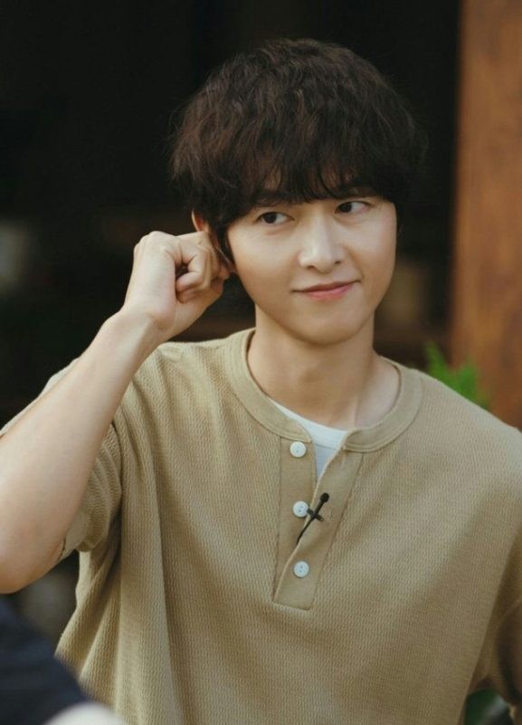 Song Joong Ki tái xuất màn ảnh nhỏ, tiếp tục hóa nam chính ngôn tình