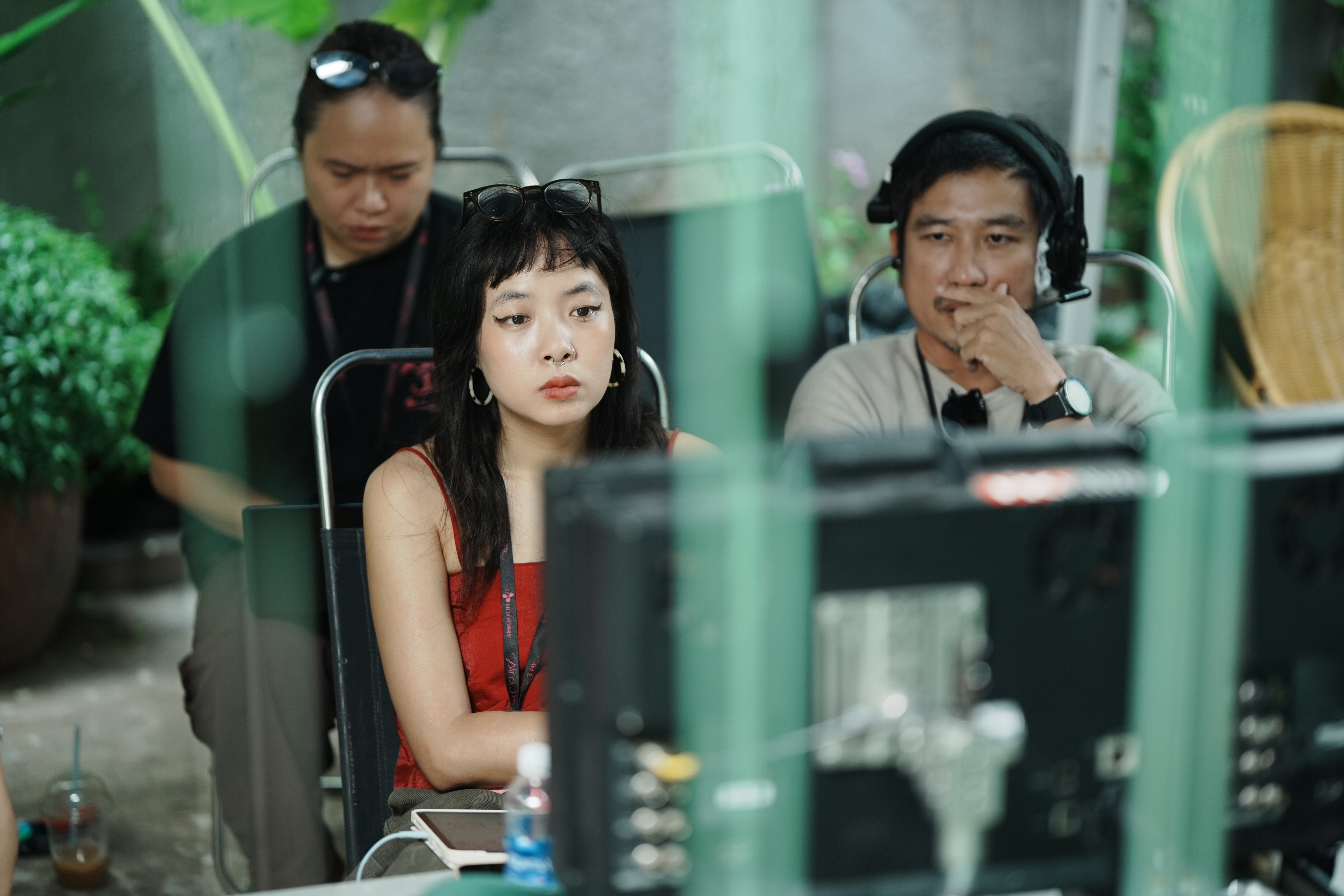 'Bắt cá ba tay' hé lộ màn đối đầu tình cảm của Ngô Kiến Huy, Steven Nguyễn và Otis