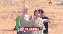 Dương Dương lộ tạo hình mái tóc bạch kim, được Triệu Lộ Tư rủ quay tiktok siêu đáng yêu