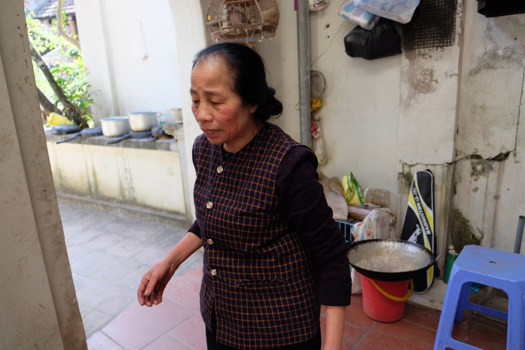 Một ngày cùng bà Yên 'Gù' - người phụ nữ sinh ra để ‘cưng chiều’ đoàn phim