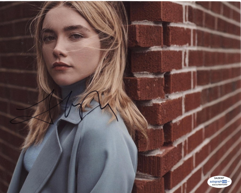 Ngắm nhìn nhan sắc nóng bỏng của Florence Pugh - mỹ nhân sẽ thay thế Scarlett Johansson làm 'Black Widow'