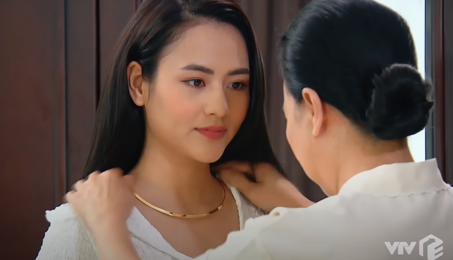 Vợ mới của Long trong 'Hương vị tình thân': 'Bánh bèo', ăn chơi, mưu mô có thừa!