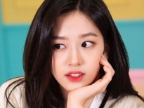 Sau Jang Won Young, đến lượt một ca sĩ khác của IZ*ONE dương tính với Covid-19