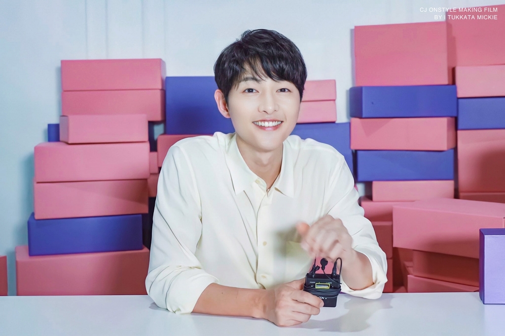 Fan Song Joong Ki tại Việt Nam tích cực làm công tác ủng hộ chống dịch nhân dịp sinh nhật idol