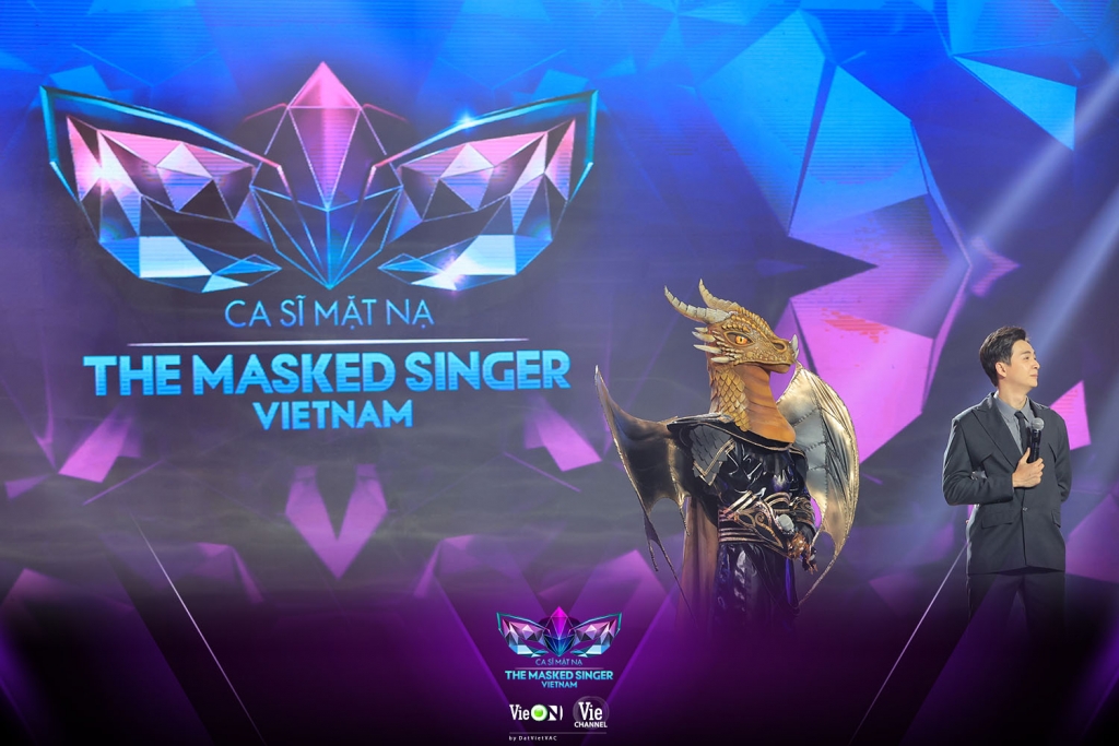 Khán giả nghi ngờ  Hoàng Tử Rồng trong 'The masked singer Vietnam' là Erik, Noo Phước Thịnh hoặc Hà Anh Tuấn?
