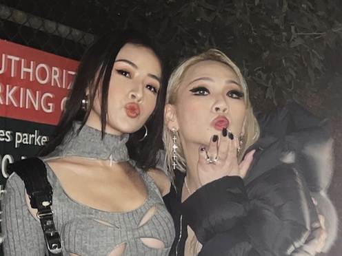 Chi Pu khoe dáng sexy trên đất Mỹ bên cạnh CL (2NE1) và sao nữ phim 'Girl From Nowhere'
