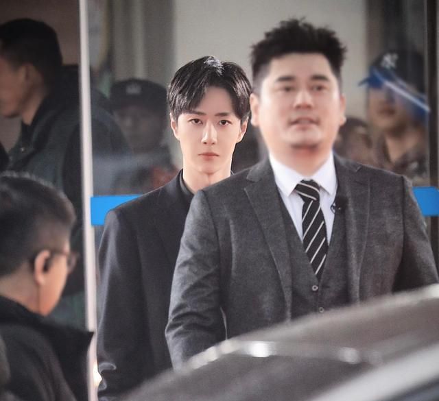 tam biet quan thung ao thun vuong nhat bac dien vest blouse trang dep me nguoi