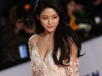 Người đẹp xứ Hàn và những bộ váy xuyên thấu
