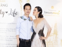 my nhan viet dap diu khoe sac dau xuan cung ntk hoang hai