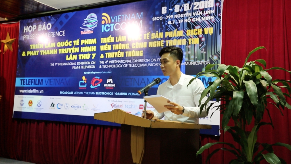 trai nghiem cac cong nghe so hien dai tai trien lam vien thong cong nghe thong tin va truyen thong lon nhat tai viet nam