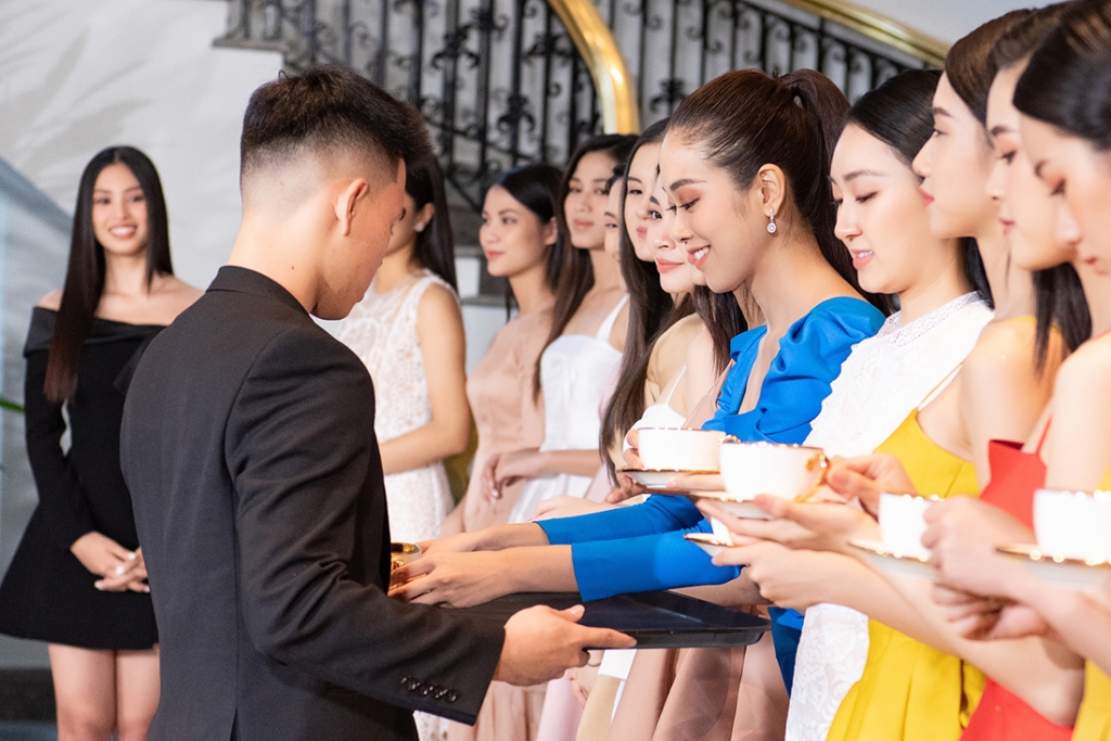 nguoi dep nhan ai hanh trinh lan toa yeu thuong cua top 35 hoa hau viet nam 2020