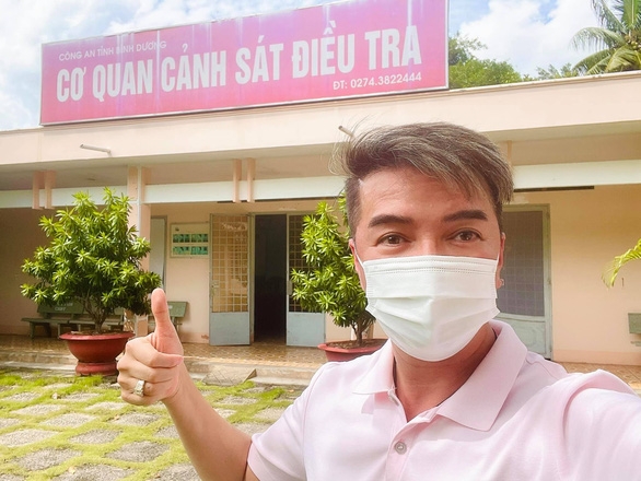 Đàm Vĩnh Hưng làm việc tại Công an Bình Dương: 'Nếu sai, tôi chịu trách nhiệm trước pháp luật'