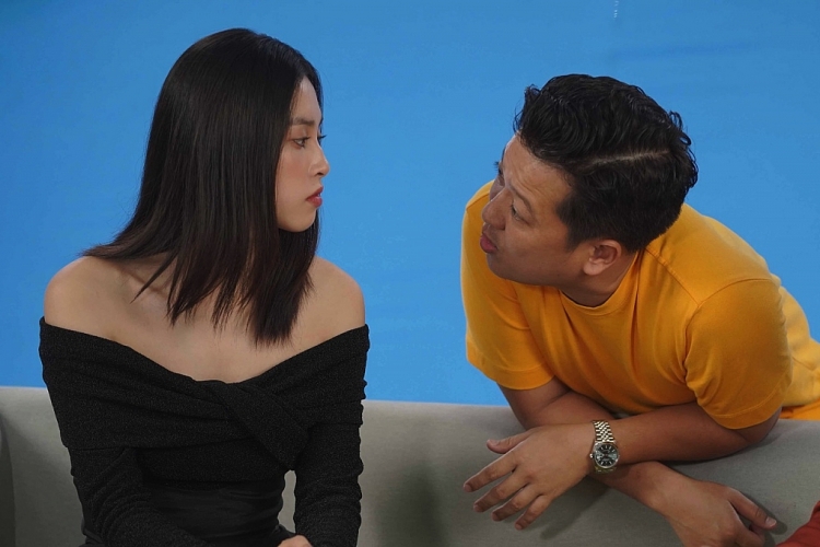 Tiểu Vy vào vai chính, Hieuthuhai lần đầu diễn xuất trong 'Chủ tịch giao hàng'