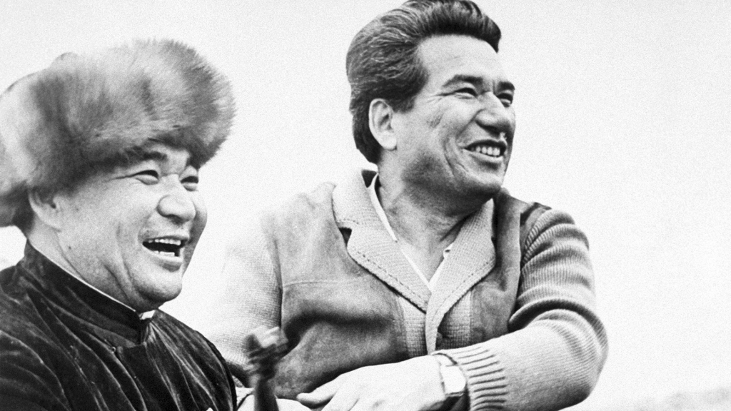 Chinghiz Aitmatov là người anh hùng của người dân Kyrgyz