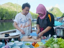 hotboy cua mon ngon moi ngay tu dao keo lam bep den dao keo lam dep