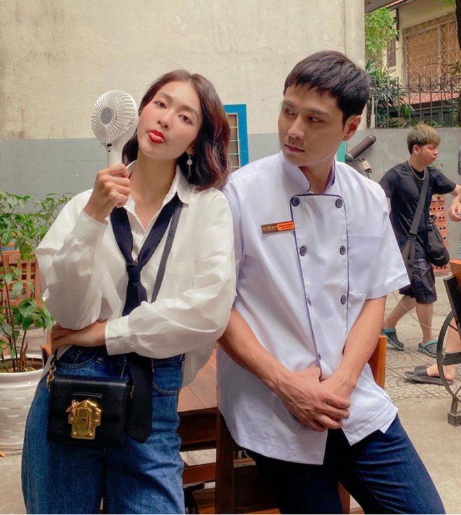 Dân tình lại đổi ý khen '11 tháng 5 ngày' hấp dẫn, thú vị
