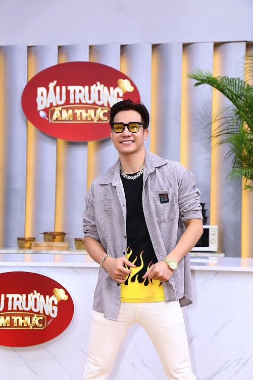 Lý do vợ Lê Dương Bảo Lâm là người vui nhất khi anh làm MC 'Đấu trường ẩm thực 2021'?