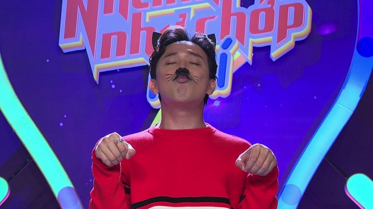 tran thanh bat ngo hoa anh meo nhoc sieu cute tai xuat mua 3 nhanh nhu chop nhi